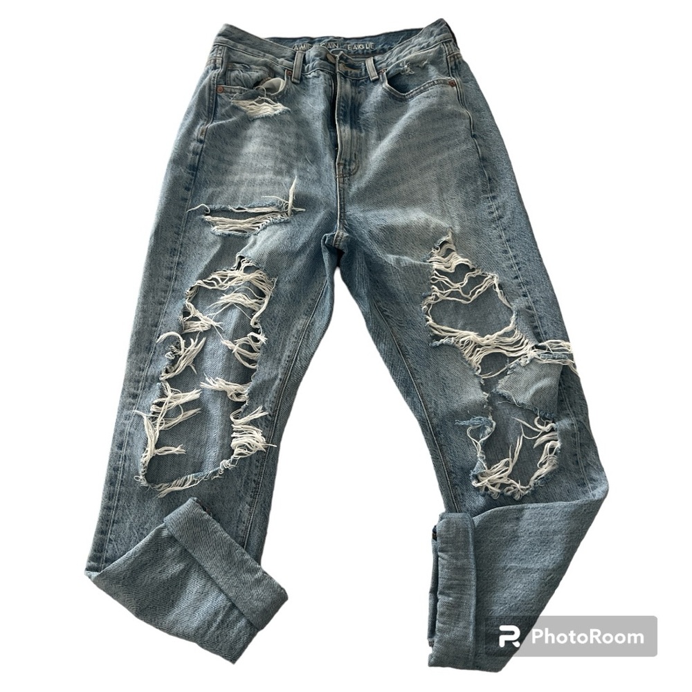 American Eagles Ripped High Waisted Jean